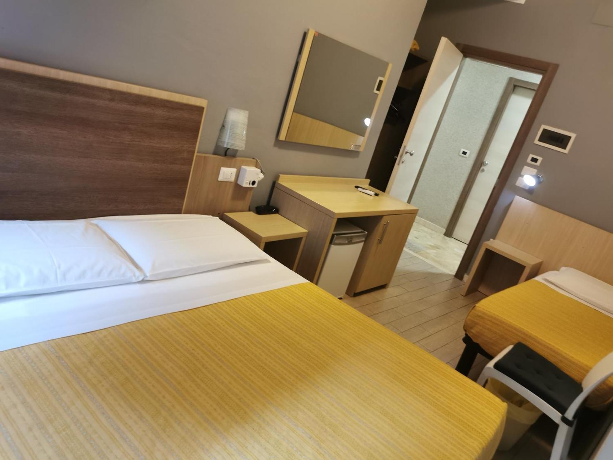 Hotel Bissi ミラノ 部屋 写真