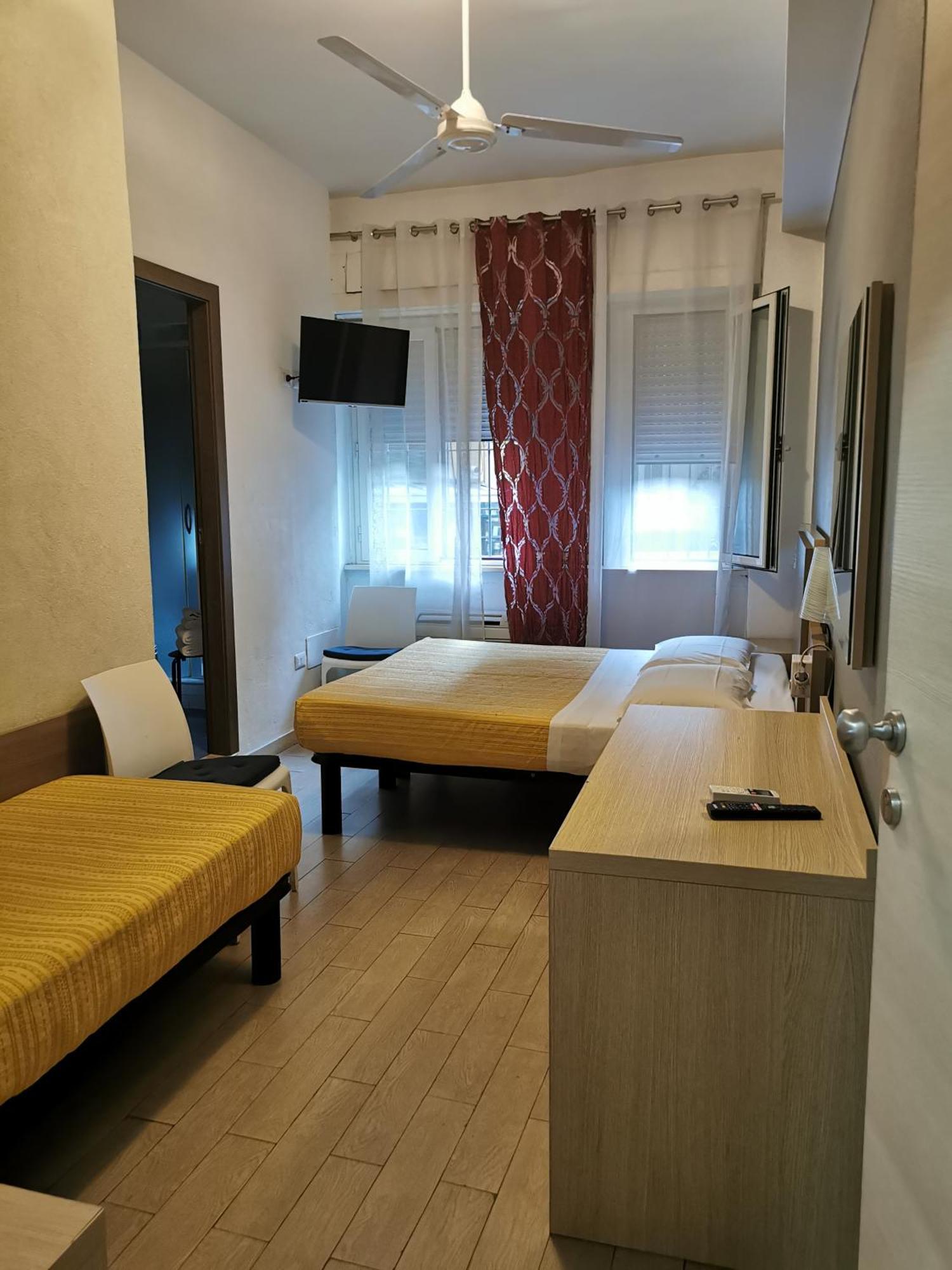 Hotel Bissi ミラノ 部屋 写真