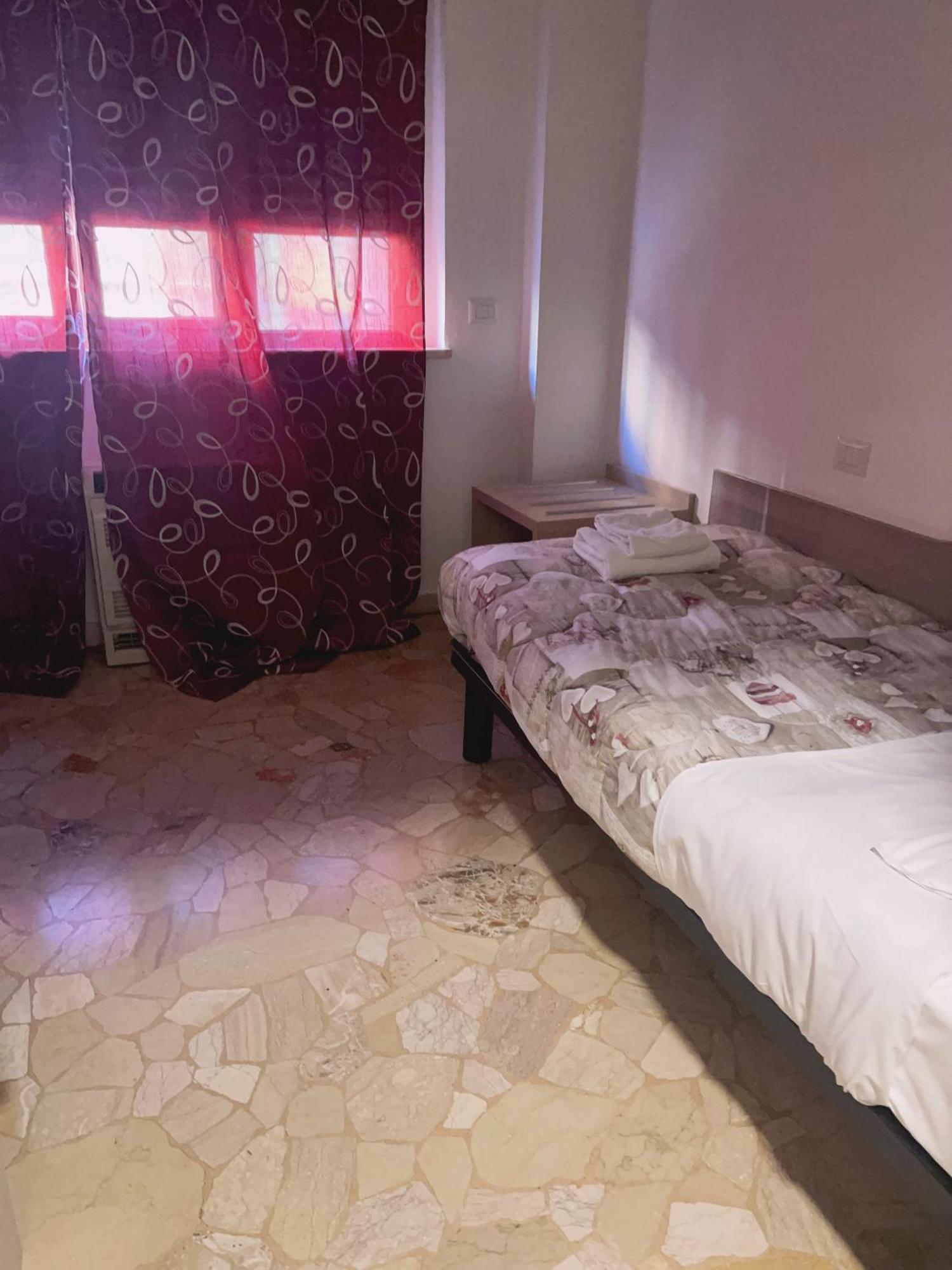 Hotel Bissi ミラノ エクステリア 写真